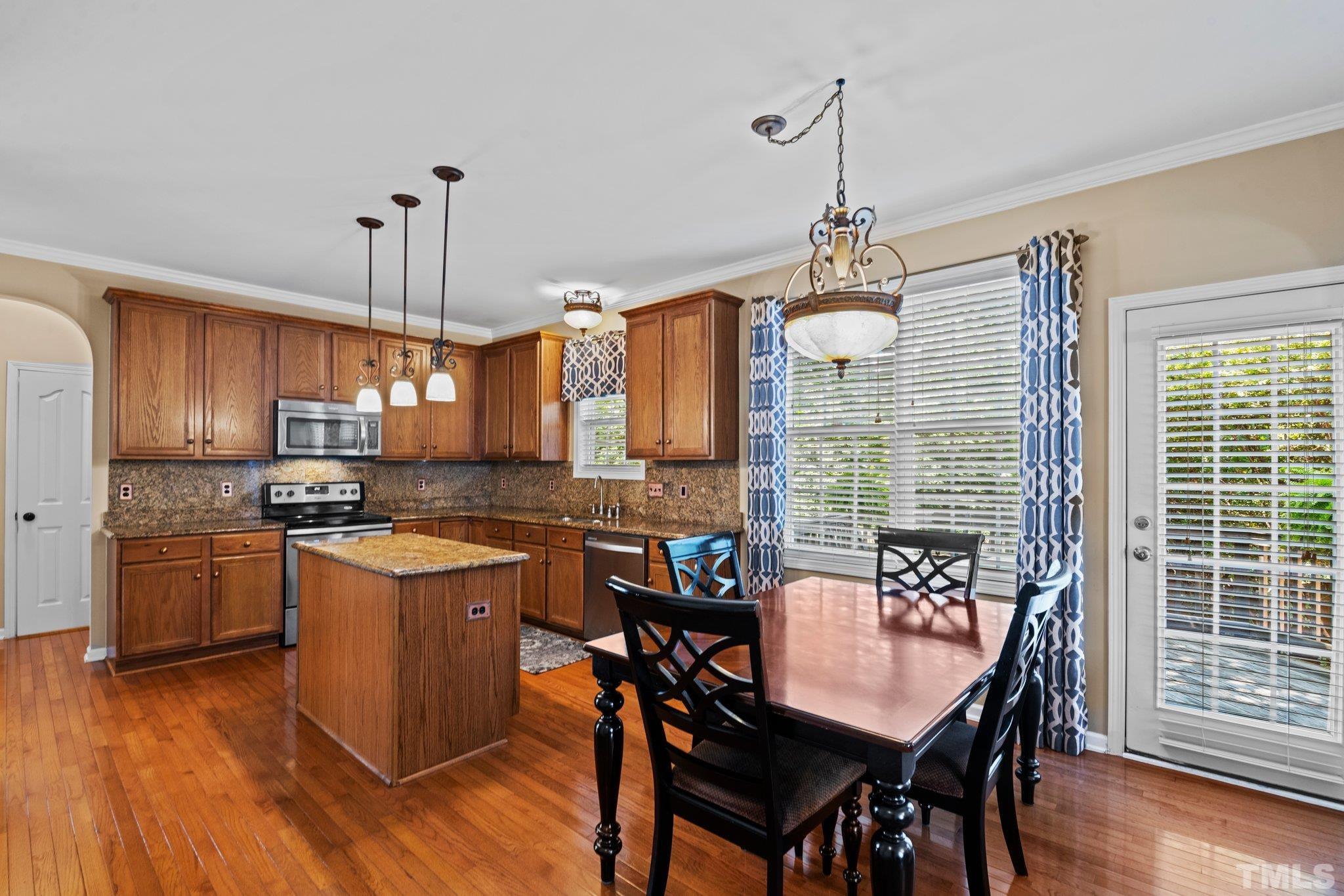 8609 Churchdown Court Raleigh, NC 27613 - Photo 9 of 30