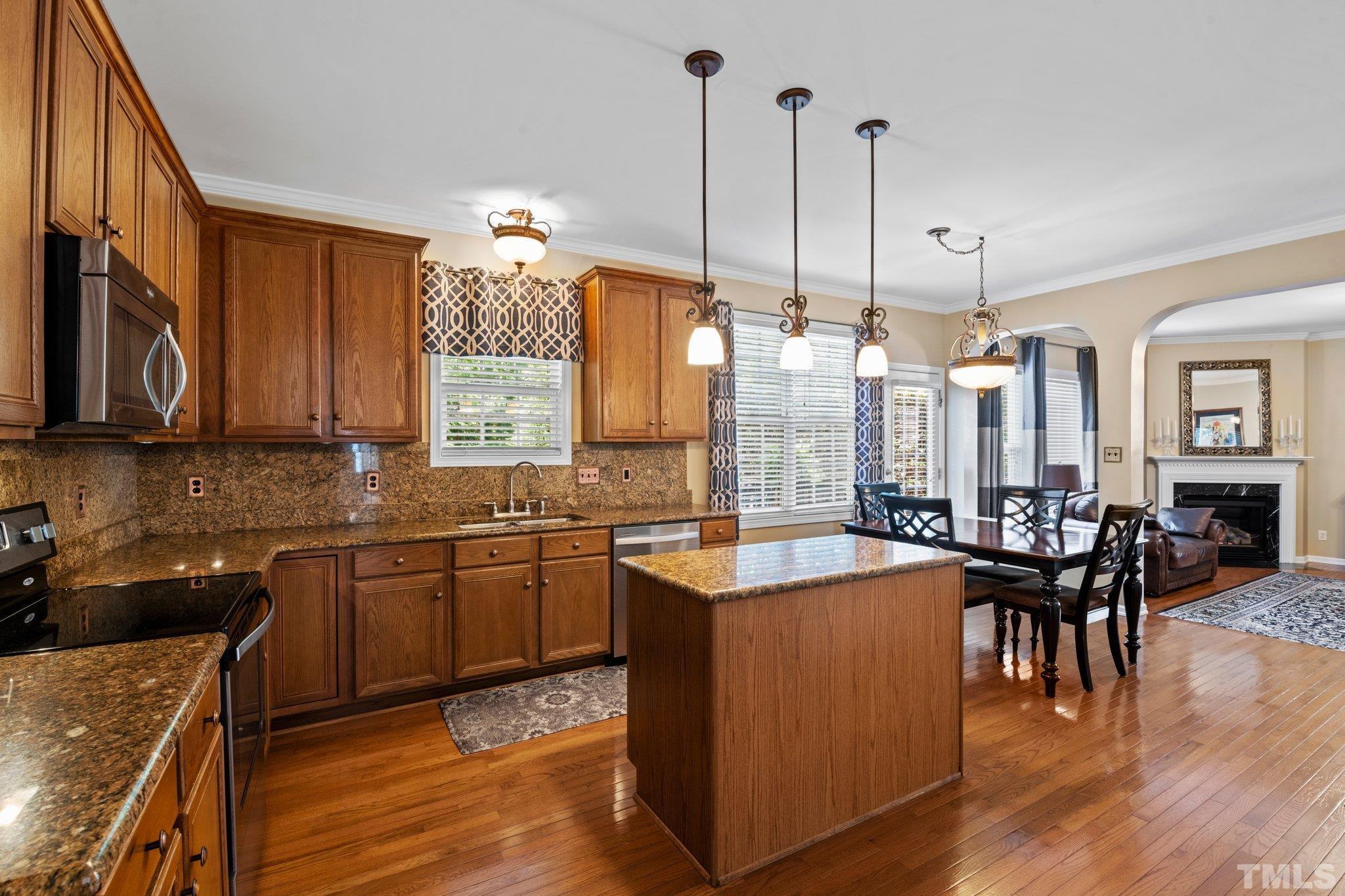 8609 Churchdown Court Raleigh, NC 27613 - Photo 10 of 30