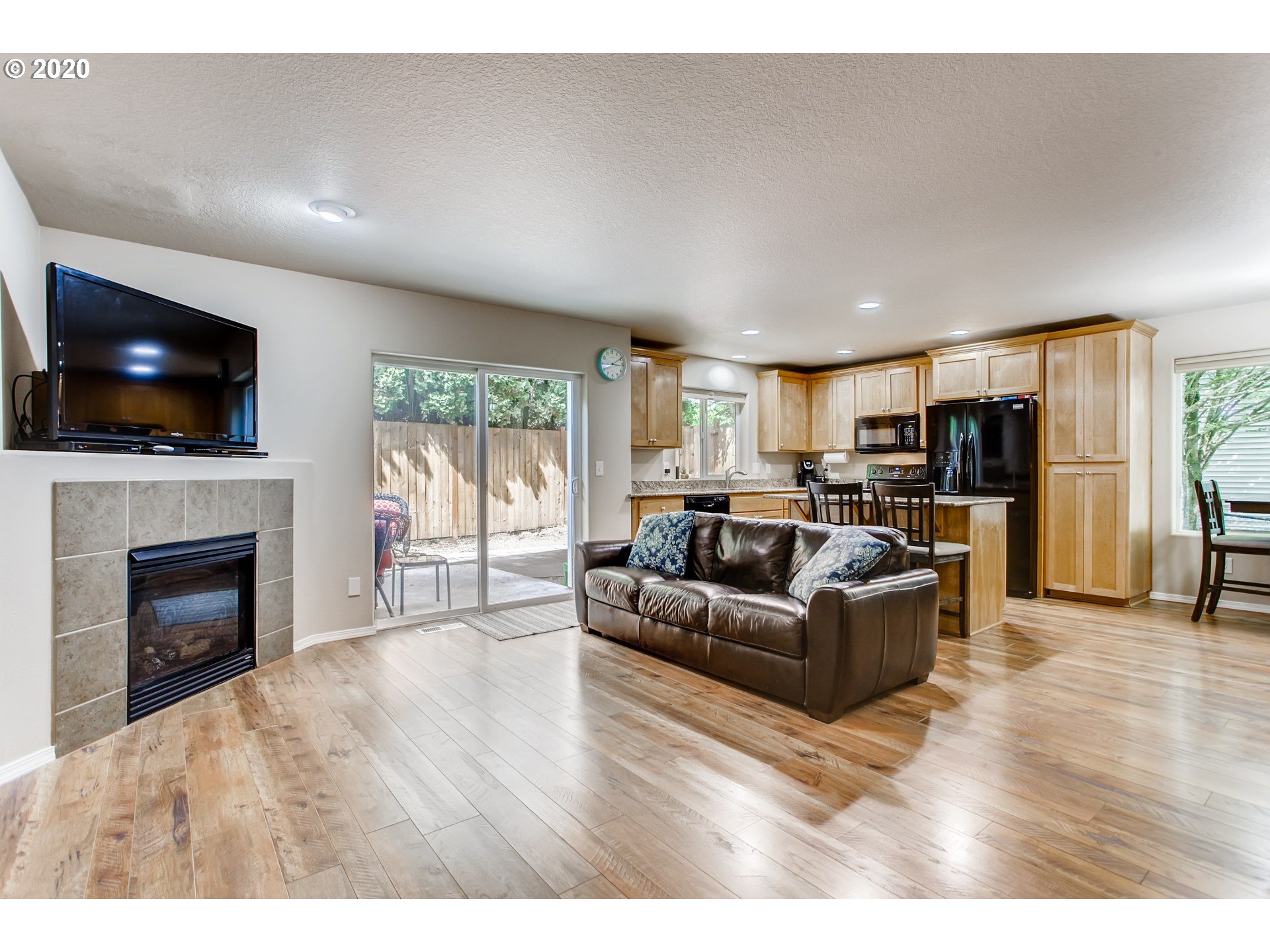 38419 Miller Street Sandy, OR 97055 - Photo 3 of 25 Gallery Image 3