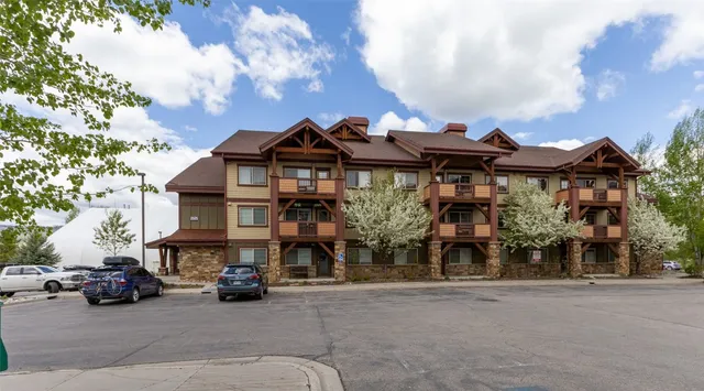 $690,000 | 2525 Cattle Kate Circle, Unit 4108, Steamboat Springs, CO 80487