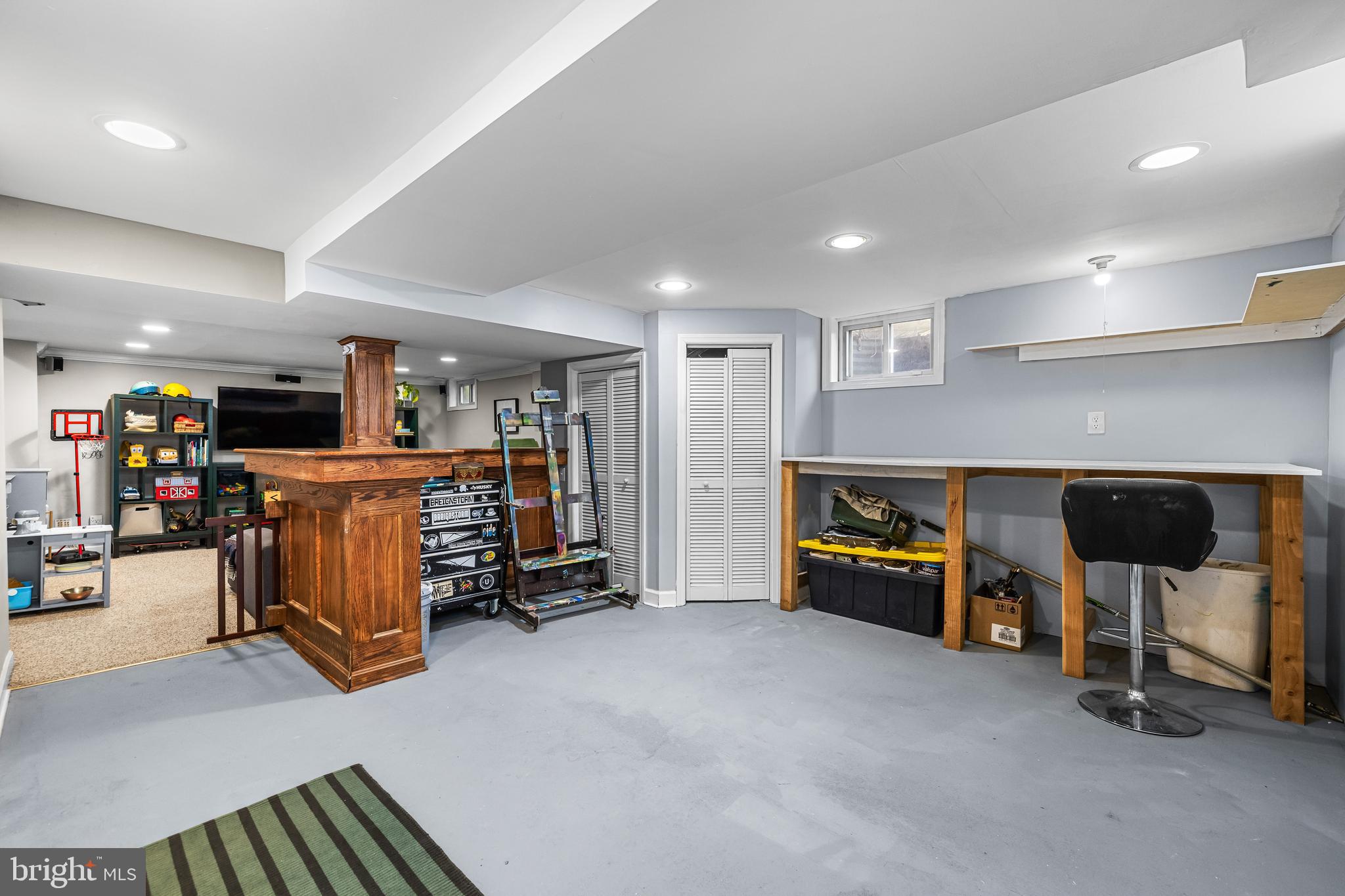 1620 Hardwick Road Towson, MD 21286 - Photo 34 of 38 a room with furniture and gym equipment