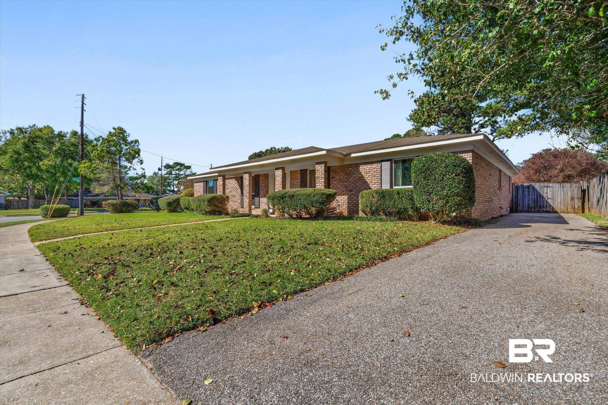 6300 Christopher Drive North Mobile, AL 36609 - Photo 20 of 22 Ranch-style house featuring brick siding