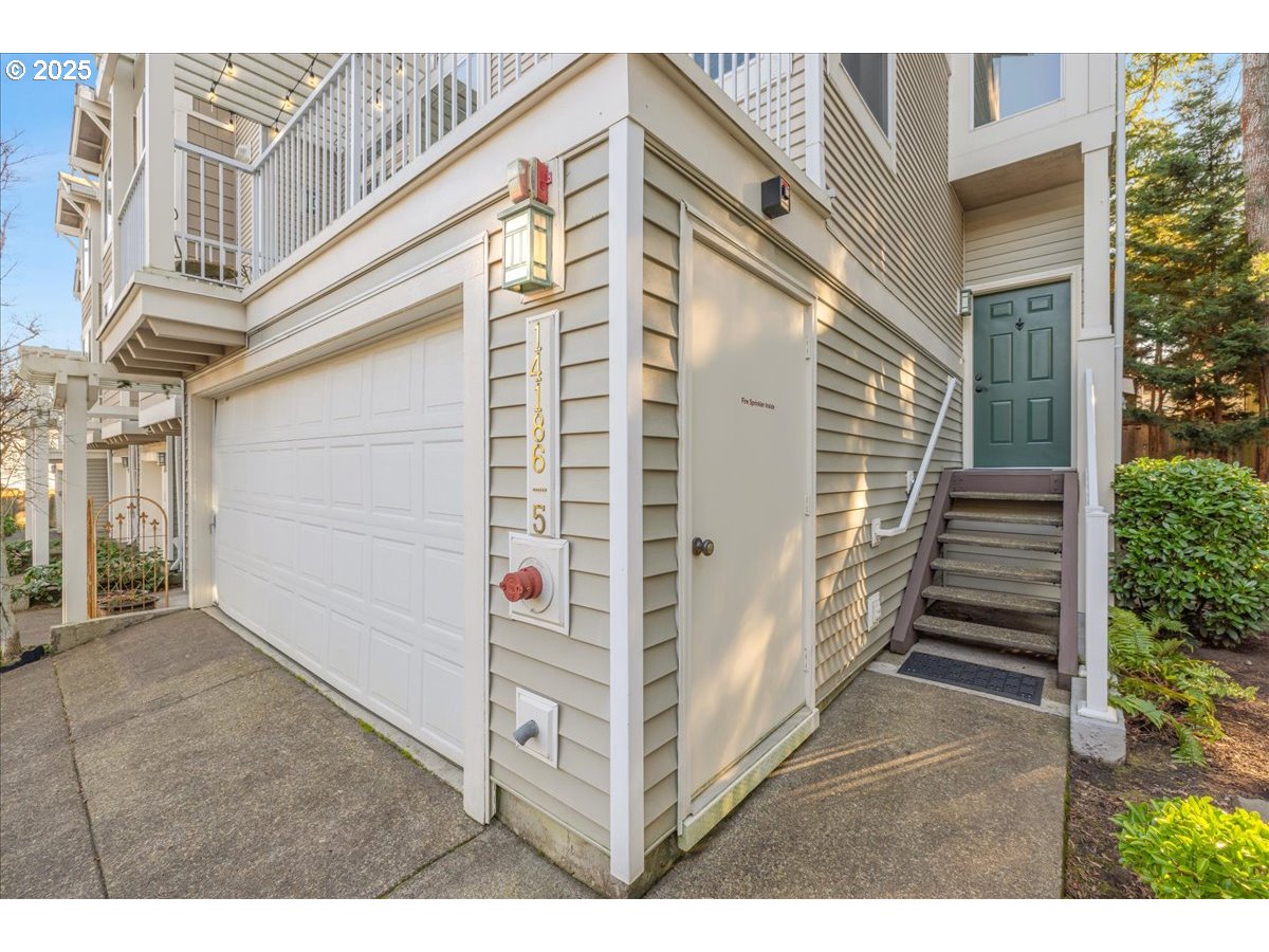 14186 Southwest Barrows Road, Unit 75 Tigard, OR 97223 - Photo 4 of 48 Gallery Image 4