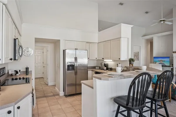 $639,000 | 8072 Canyon Lake Circle, Orlando, FL 32835