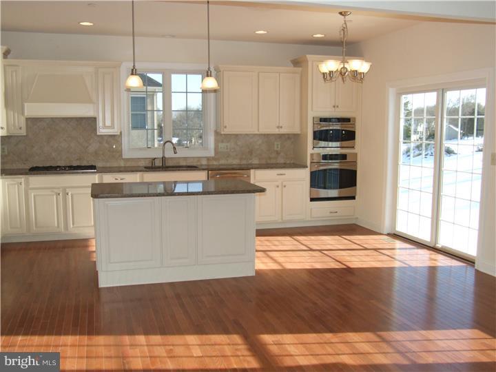 105 North Hillcrest Road Springfield, PA 19064 - Photo 2 of 13