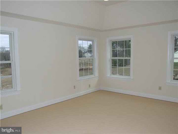 105 North Hillcrest Road Springfield, PA 19064 - Photo 11 of 13