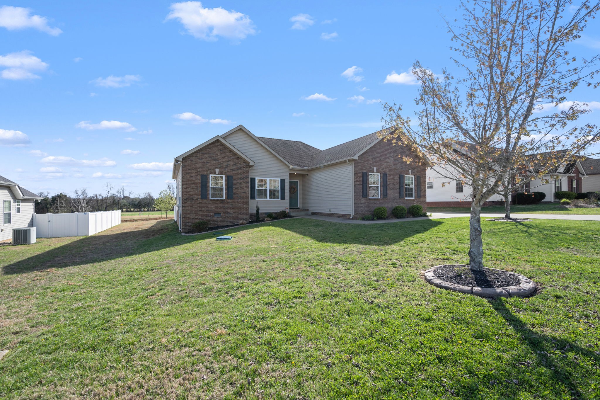 1237 Crescent Ridge Drive Murfreesboro, TN 37128 - Photo 3 of 48 Gallery Image 3