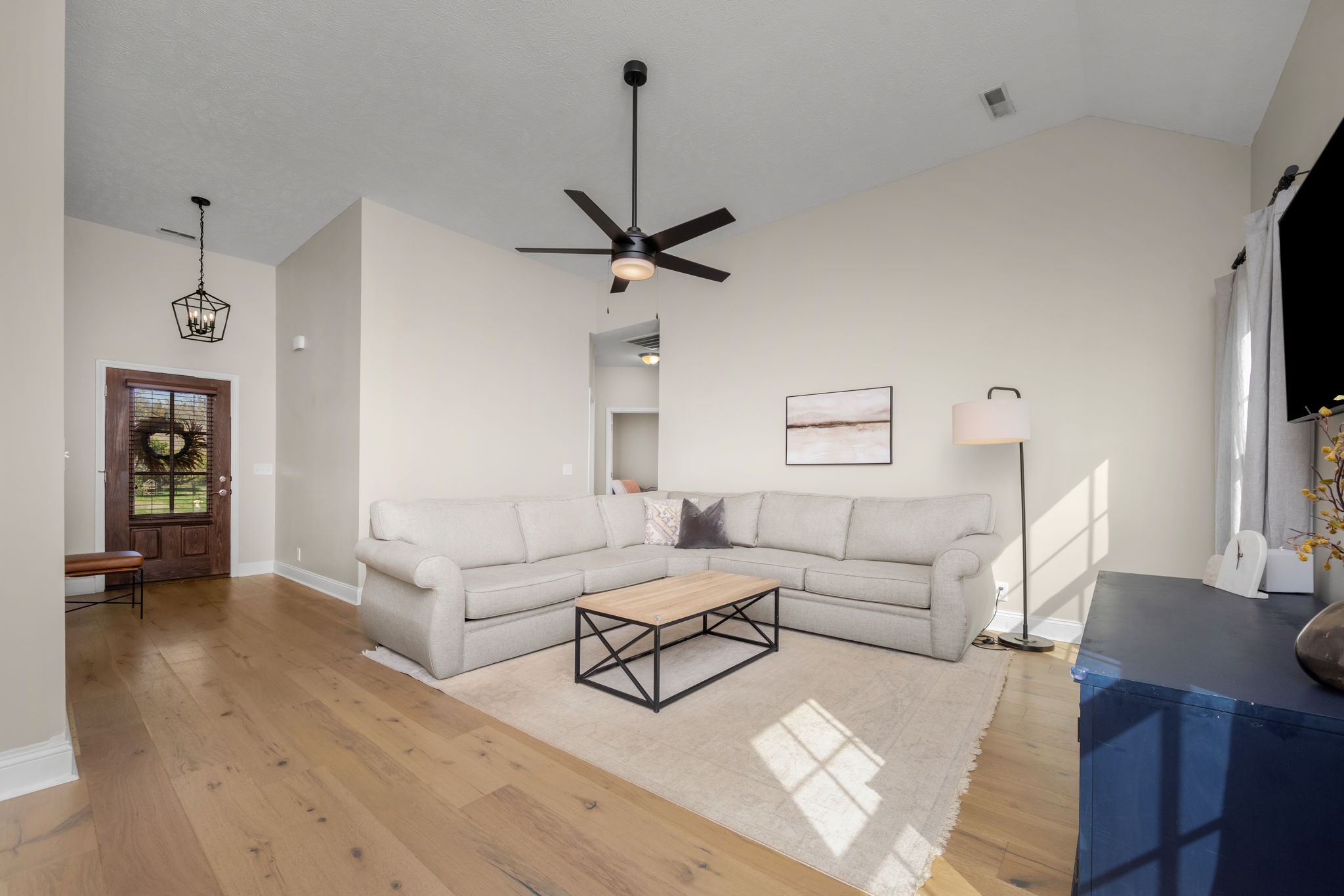 1237 Crescent Ridge Drive Murfreesboro, TN 37128 - Photo 7 of 48 Gallery Image 7