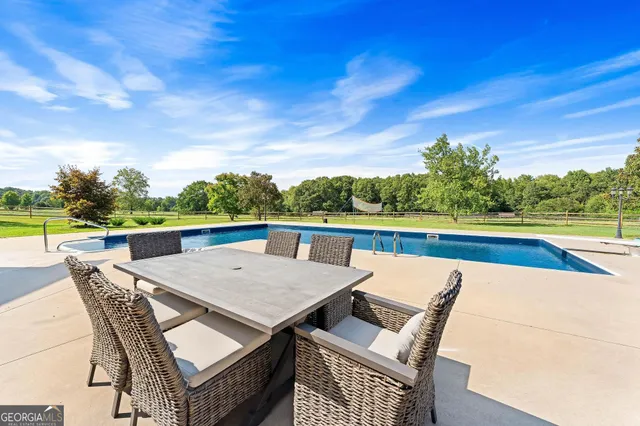 $1,050,000 | 366 Curt Bailey Road, Hartwell, GA 30643