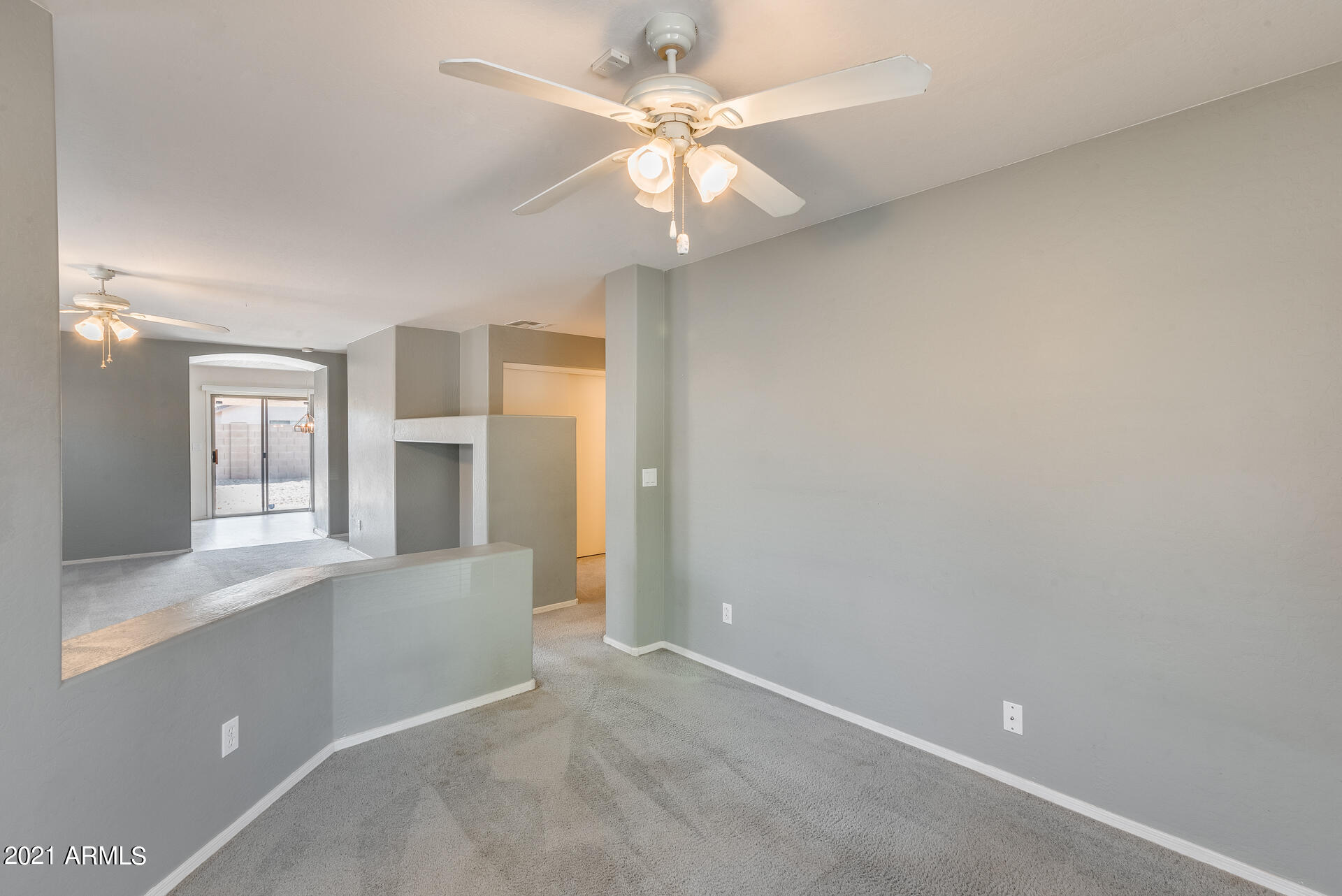 14847 West Redfield Road Surprise, AZ 85379 - Photo 9 of 31