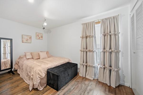 890 Grandview Road Ellwood City, PA 16117 - Photo 18 of 33 a bedroom with a bed and a window