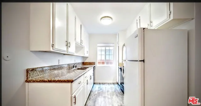 $3,490 | 3740 Veteran Avenue, Unit 2, Los Angeles, CA 90034