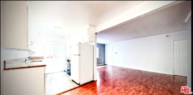 $3,490 | 3740 Veteran Avenue, Unit 2, Los Angeles, CA 90034