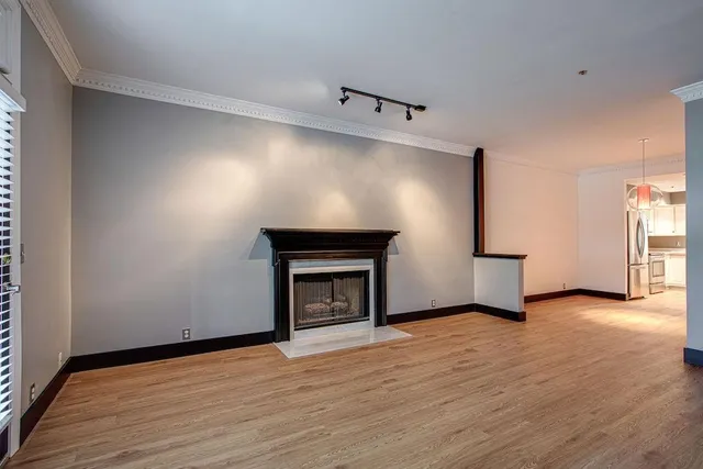 $2,095 | 203 Rose Hall, Nashville, TN 37212