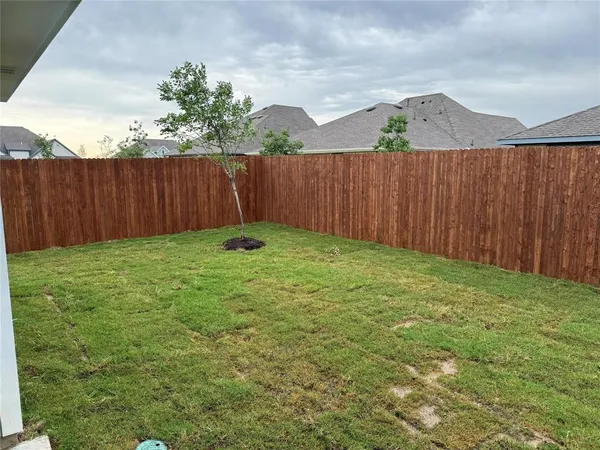 $2,390 | 2335 Gardenia Lane, Pilot Point, TX 76258