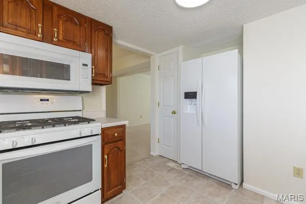 $2,495 | 77 Atwater Drive, St. Peters, MO 63376