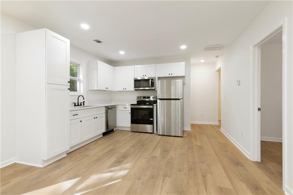 1015 Sims Street Southwest Atlanta, GA 30310 - Photo 15 of 41