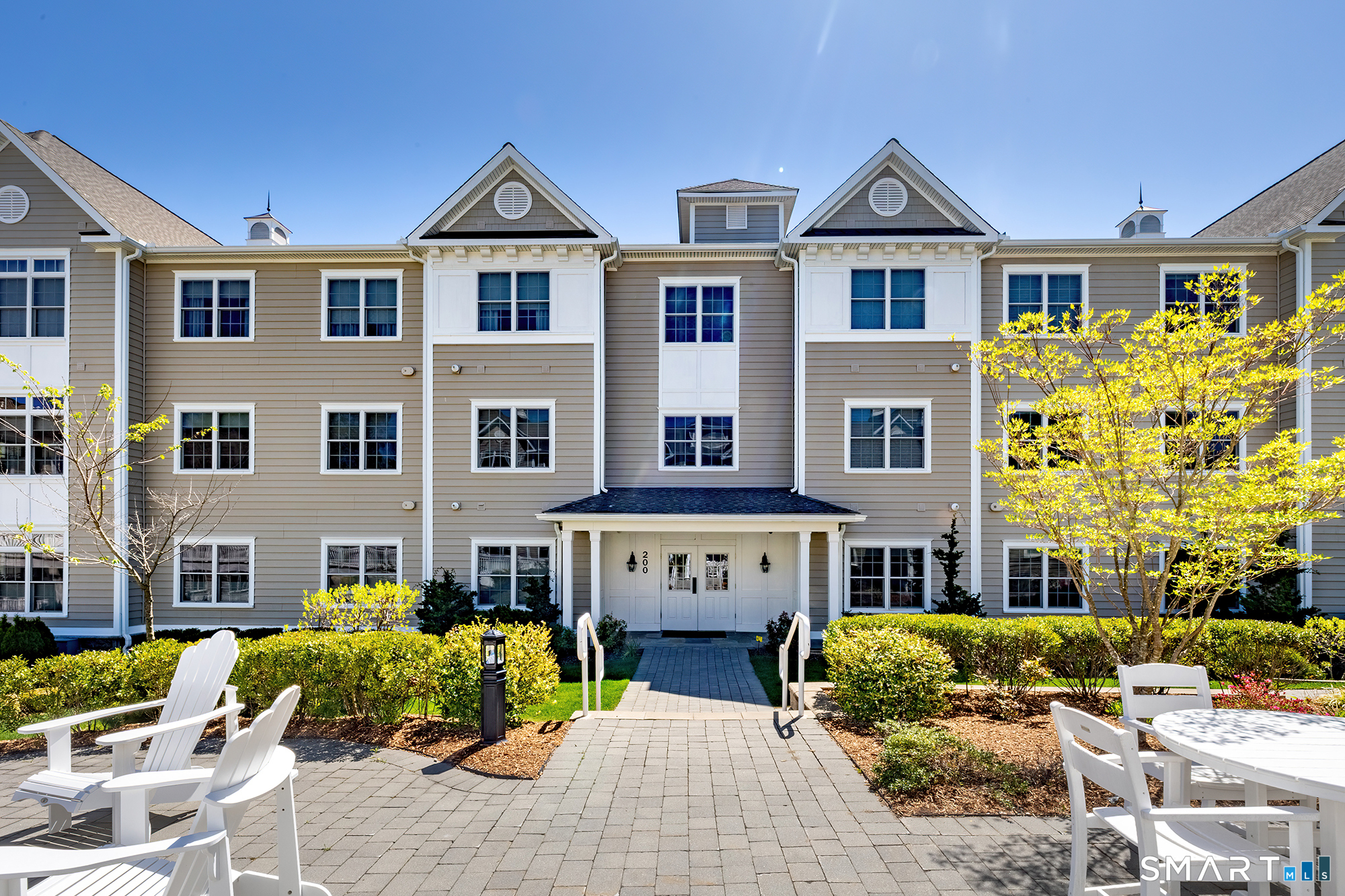 77 Sunset Lane, Unit 215 Ridgefield, CT 06877 - Photo 2 of 39