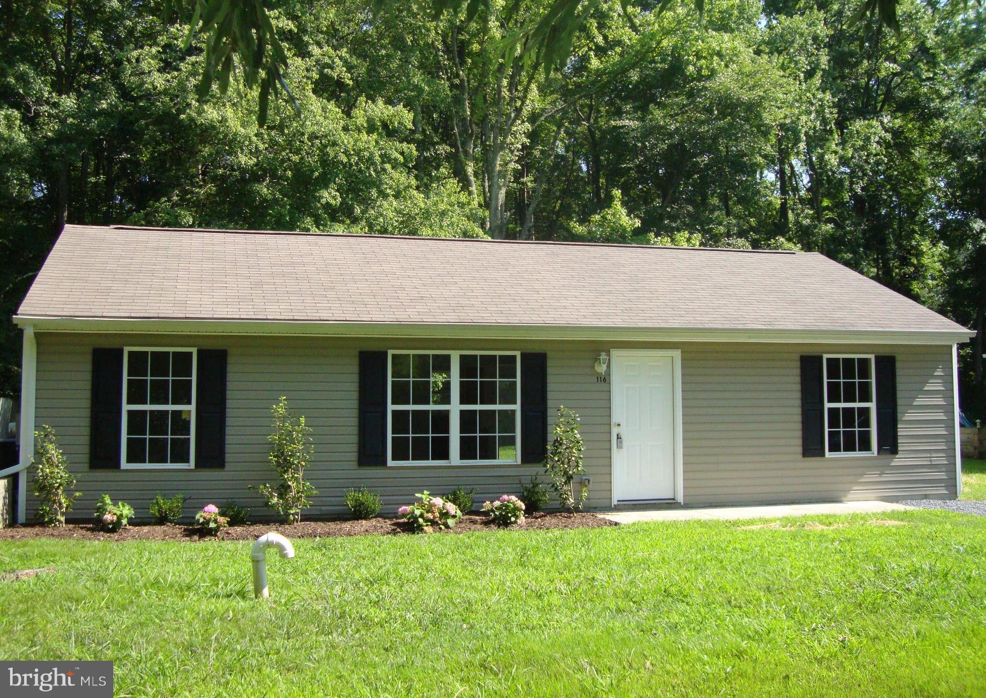 116 Fischer Road Grasonville, MD 21638 - Photo 1 of 10 Exterior (Front)