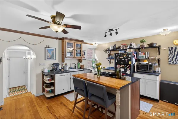 $1,190,000 | 538 Chapel Street, New Haven, CT 06511