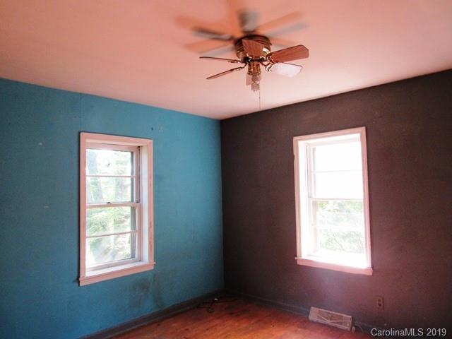980 Ridge Road Spruce Pine, NC 28777 - Photo 14 of 17 Gallery Image 14