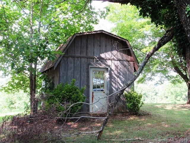 980 Ridge Road Spruce Pine, NC 28777 - Photo 8 of 17 Gallery Image 8