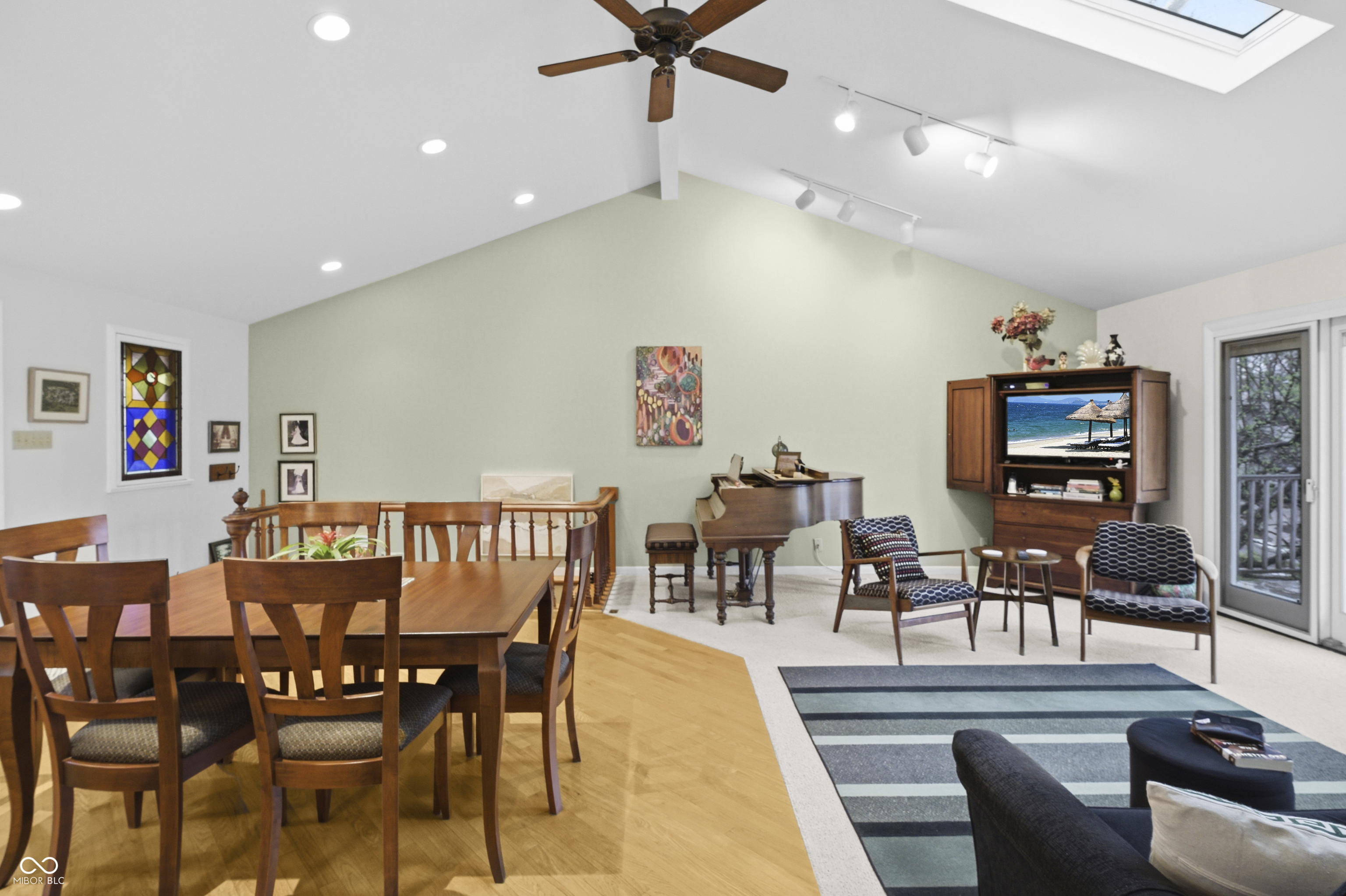301 Flatrock Drive Columbus, IN 47201 - Photo 15 of 49