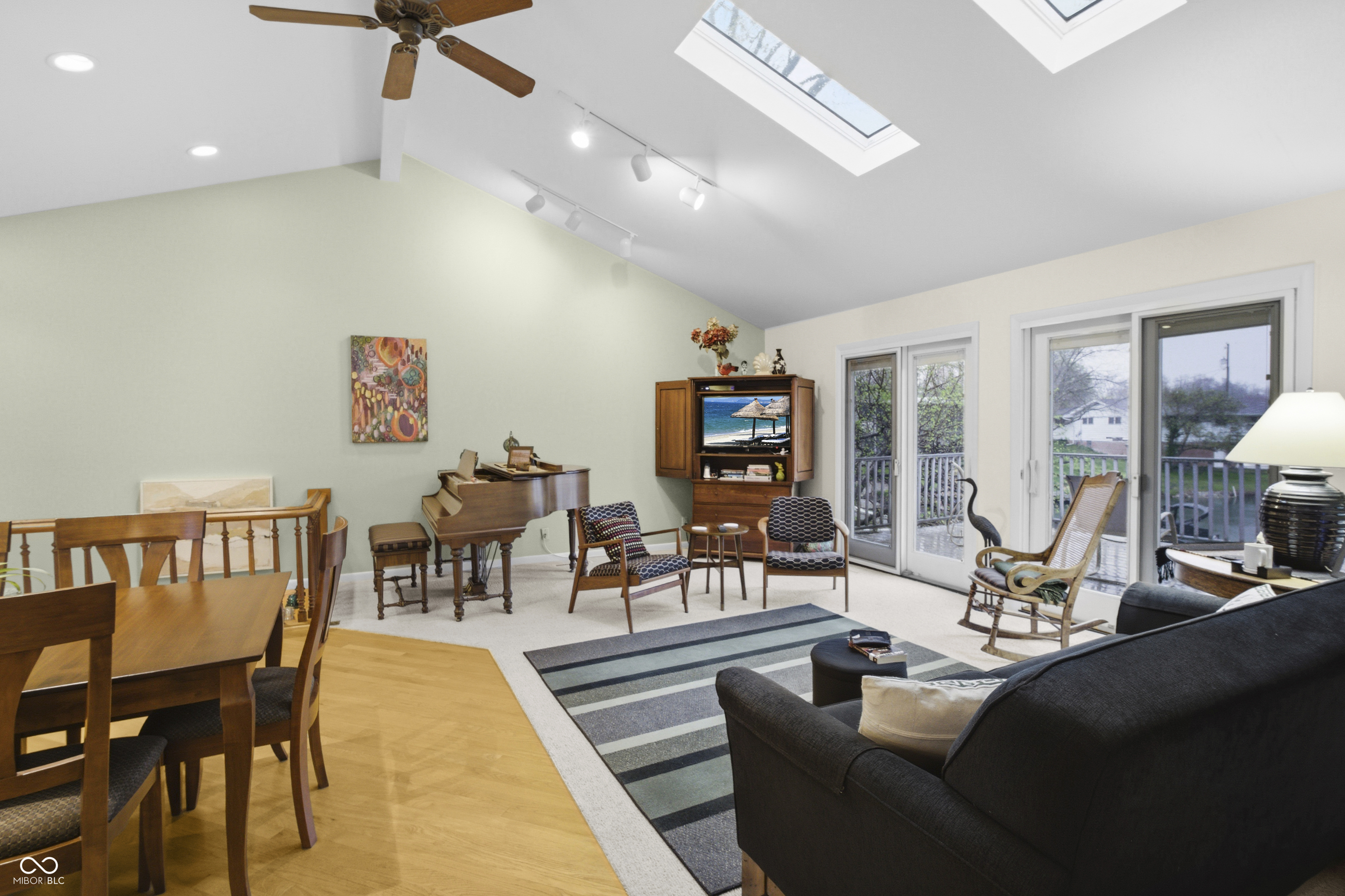 301 Flatrock Drive Columbus, IN 47201 - Photo 16 of 49