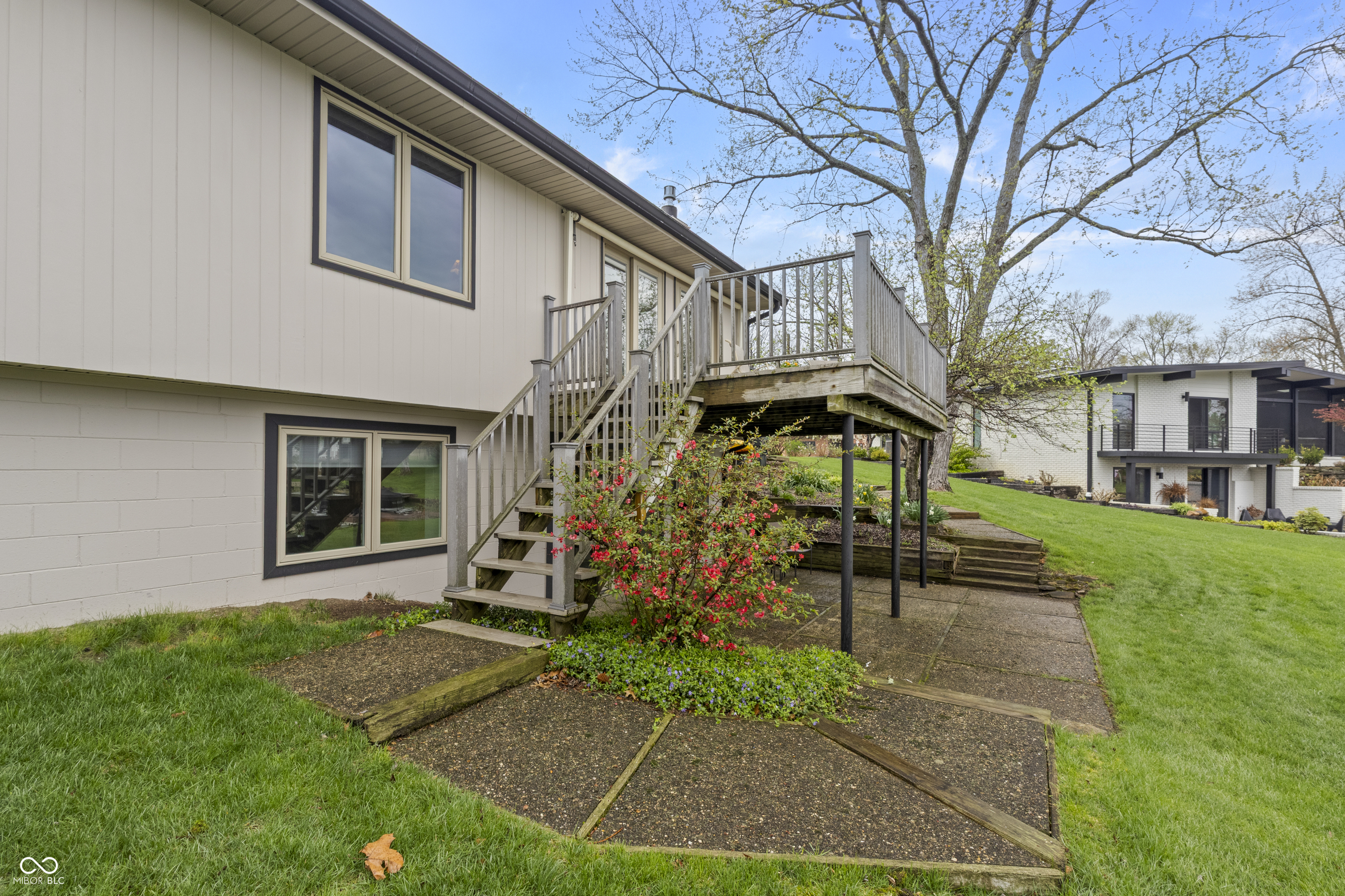 301 Flatrock Drive Columbus, IN 47201 - Photo 48 of 49