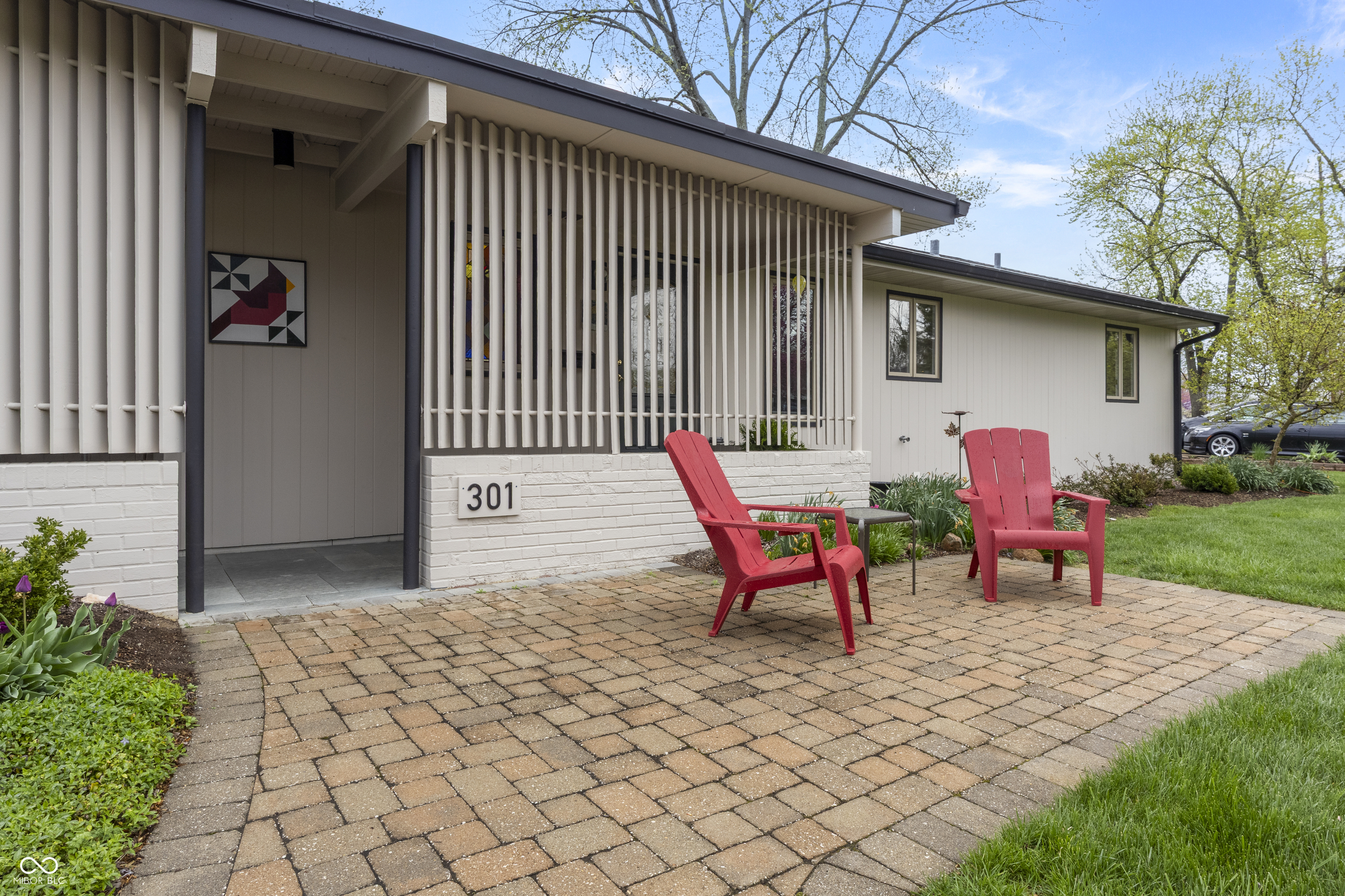 301 Flatrock Drive Columbus, IN 47201 - Photo 7 of 49