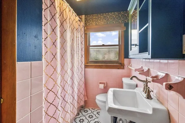 $219,000 | 555 Northwest Hill Road, Pownal, VT 05261