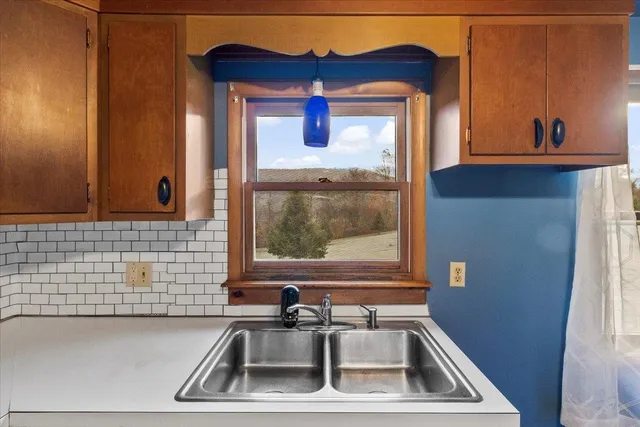 $219,000 | 555 Northwest Hill Road, Pownal, VT 05261