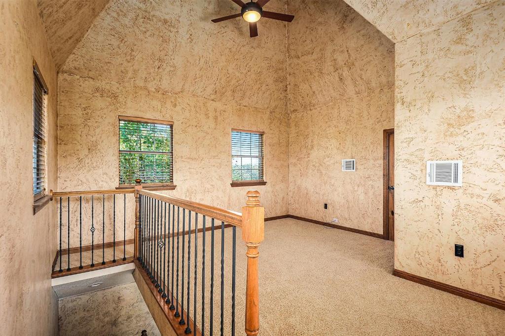 112 Bonita Drive Springtown, TX 76082 - Photo 28 of 39 en view of an empty room