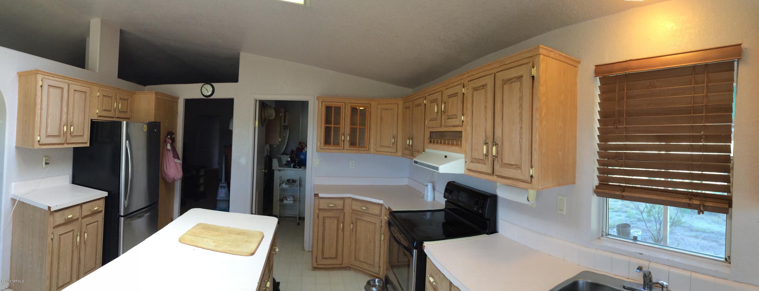 22257 South Shootingstar Road Tucson, AZ 85739 - Photo 8 of 47