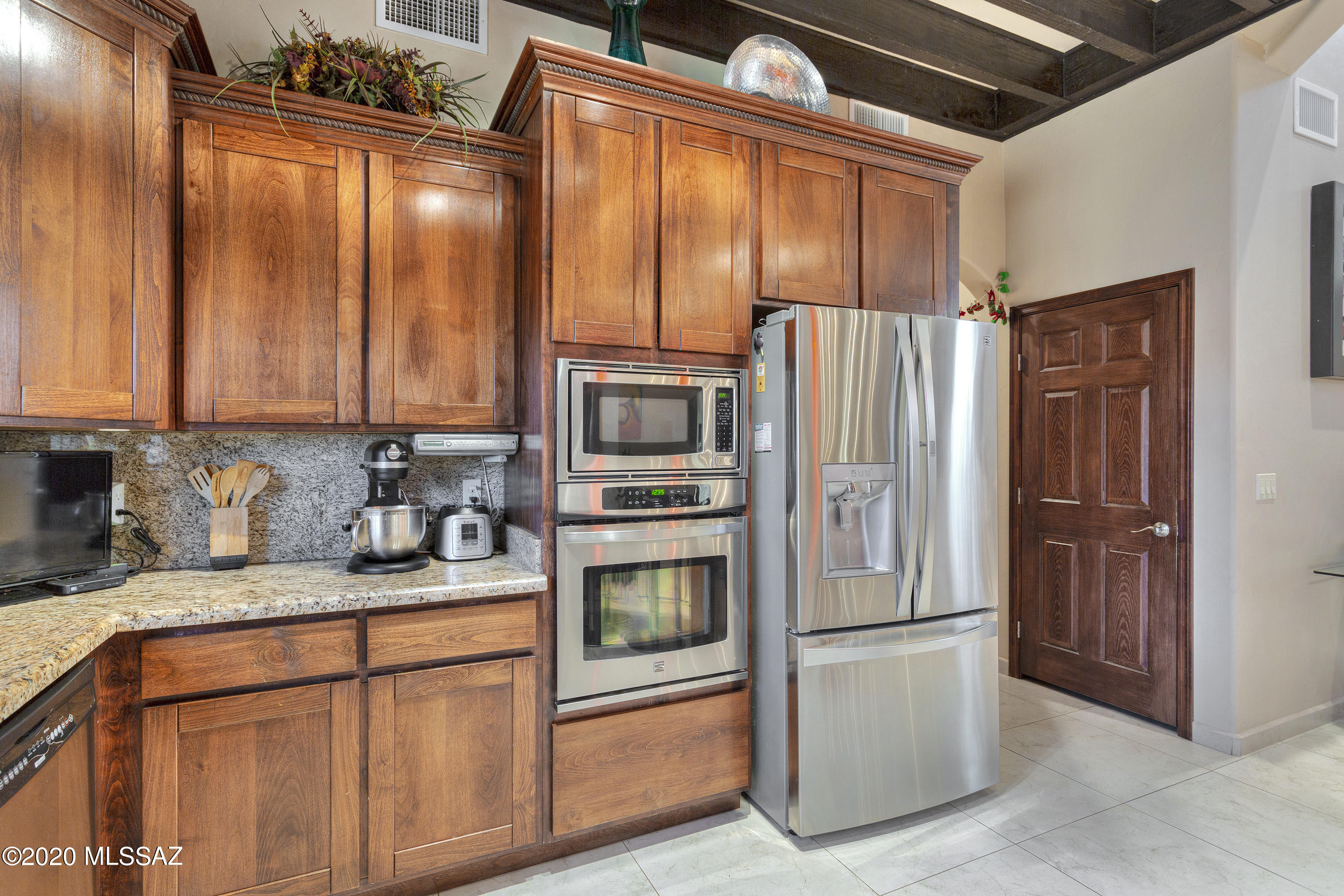 904 Paseo Comanche Rio Rico, AZ 85648 - Photo 14 of 38