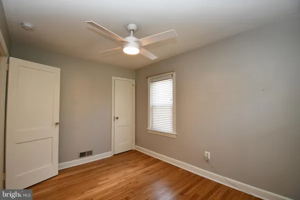 $3,150 | 2847 Fairmont Street, Falls Church, VA 22042