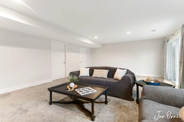 $374,900 | 10058 Prairie Grass Court, Zeeland, MI 49464