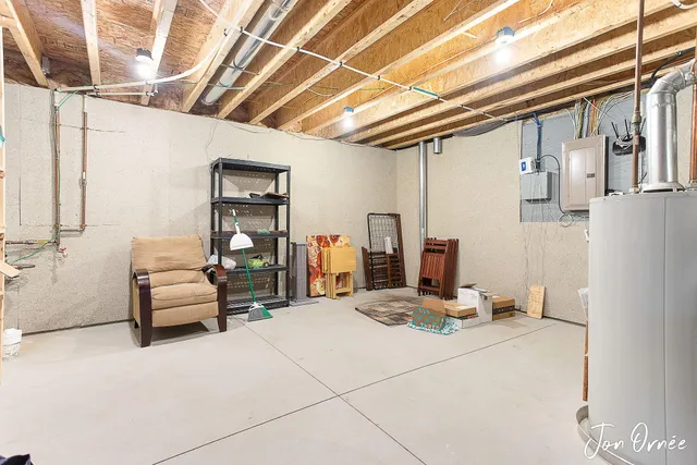 $374,900 | 10058 Prairie Grass Court, Zeeland, MI 49464