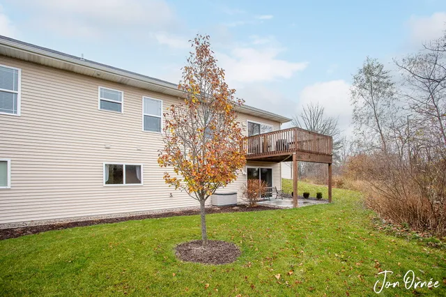 $374,900 | 10058 Prairie Grass Court, Zeeland, MI 49464
