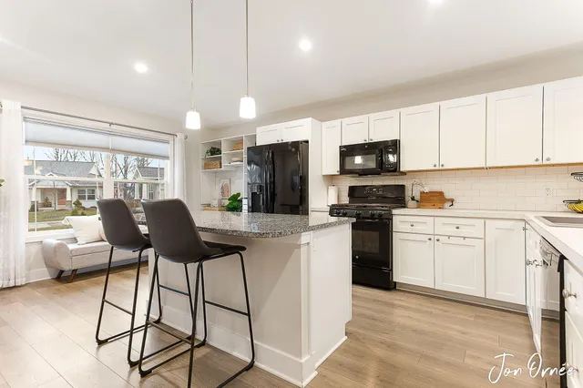 $374,900 | 10058 Prairie Grass Court, Zeeland, MI 49464