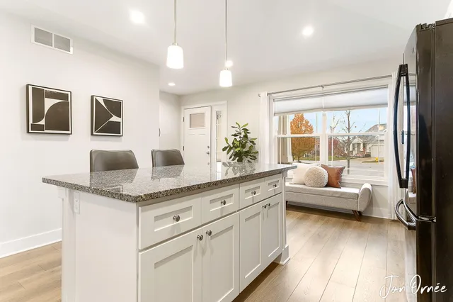 $374,900 | 10058 Prairie Grass Court, Zeeland, MI 49464