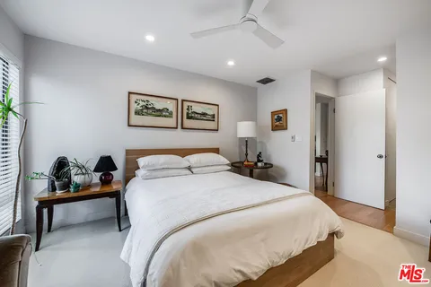 $749,000 | 950 North Kings Road, Unit 242, West Hollywood, CA 90069