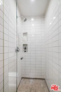 $749,000 | 950 North Kings Road, Unit 242, West Hollywood, CA 90069