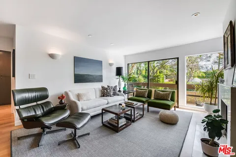 $749,000 | 950 North Kings Road, Unit 242, West Hollywood, CA 90069