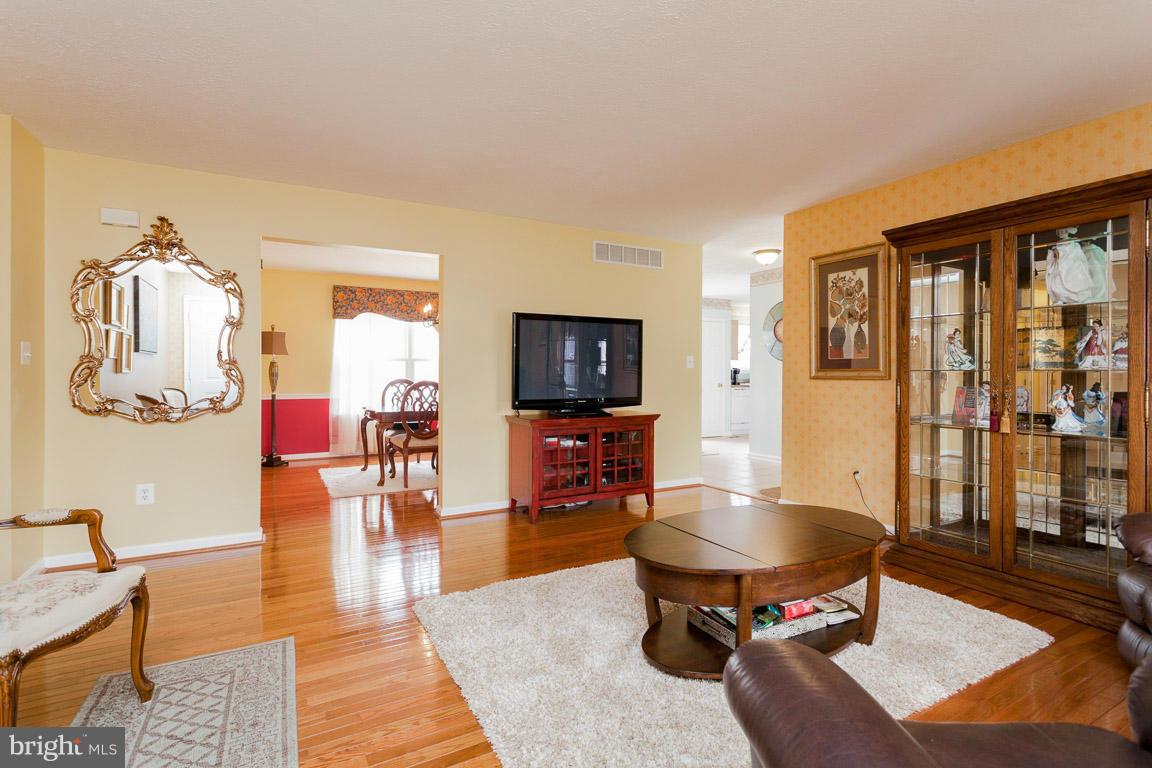 409 Weatherby Road Bel Air, MD 21015 - Photo 5 of 26 Living Room