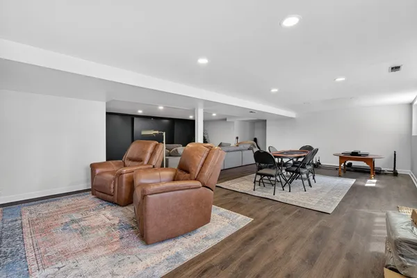 $524,900 | 812 Tam O Shanter Circle, Bolingbrook, IL 60440