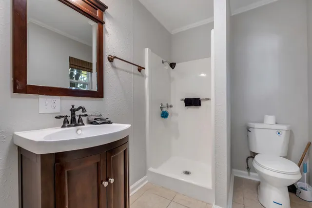 $299,000 | 2376 Lakeview Point Road, Quincy, FL 32351