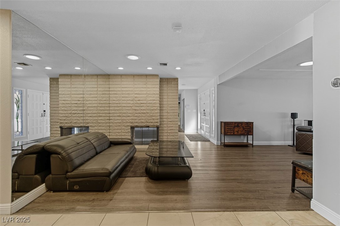 1870 East Viking Road Las Vegas, NV 89169 - Photo 14 of 44