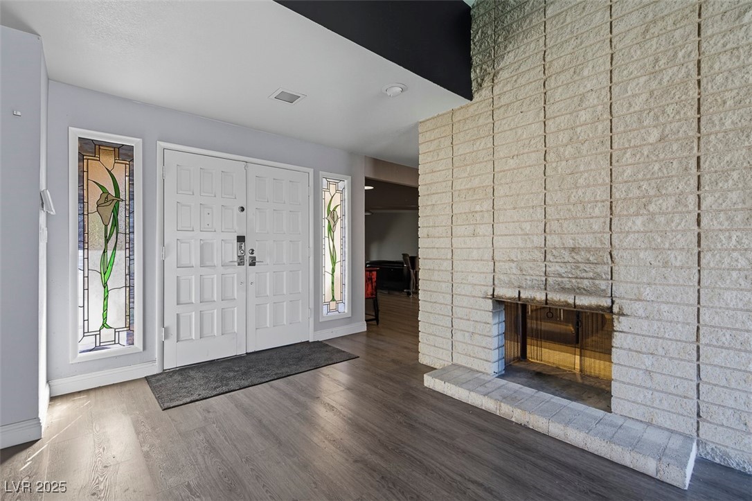 1870 East Viking Road Las Vegas, NV 89169 - Photo 4 of 44 Welcome home- let the relaxing begin