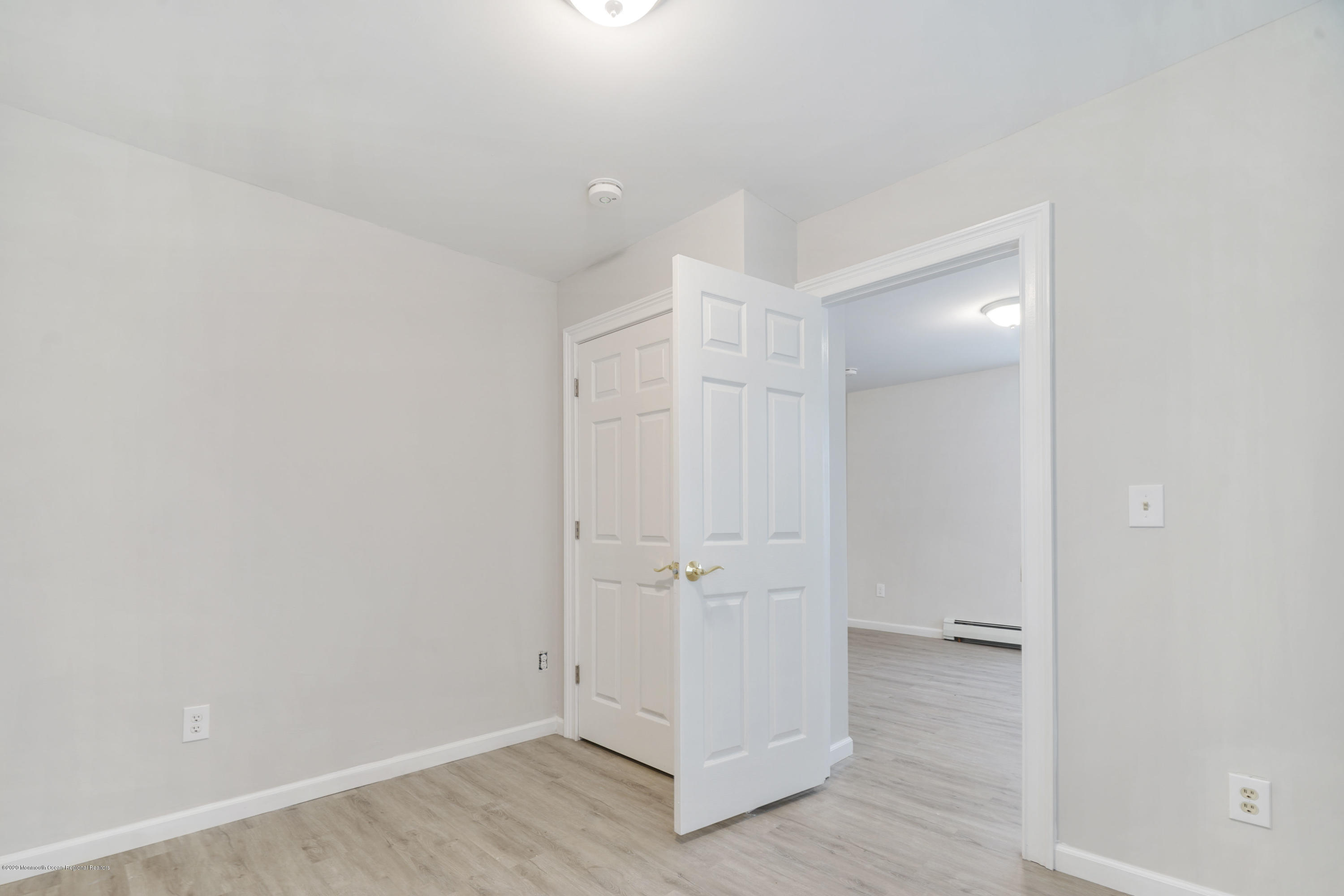 264 West Farms Road Farmingdale, NJ 07727 - Photo 12 of 32 015_dsc09647